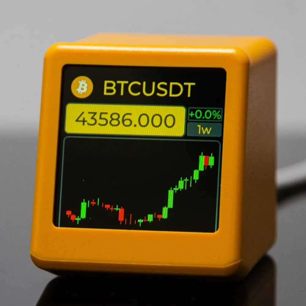 SmallTV PRO cryptocurrency mode screen
